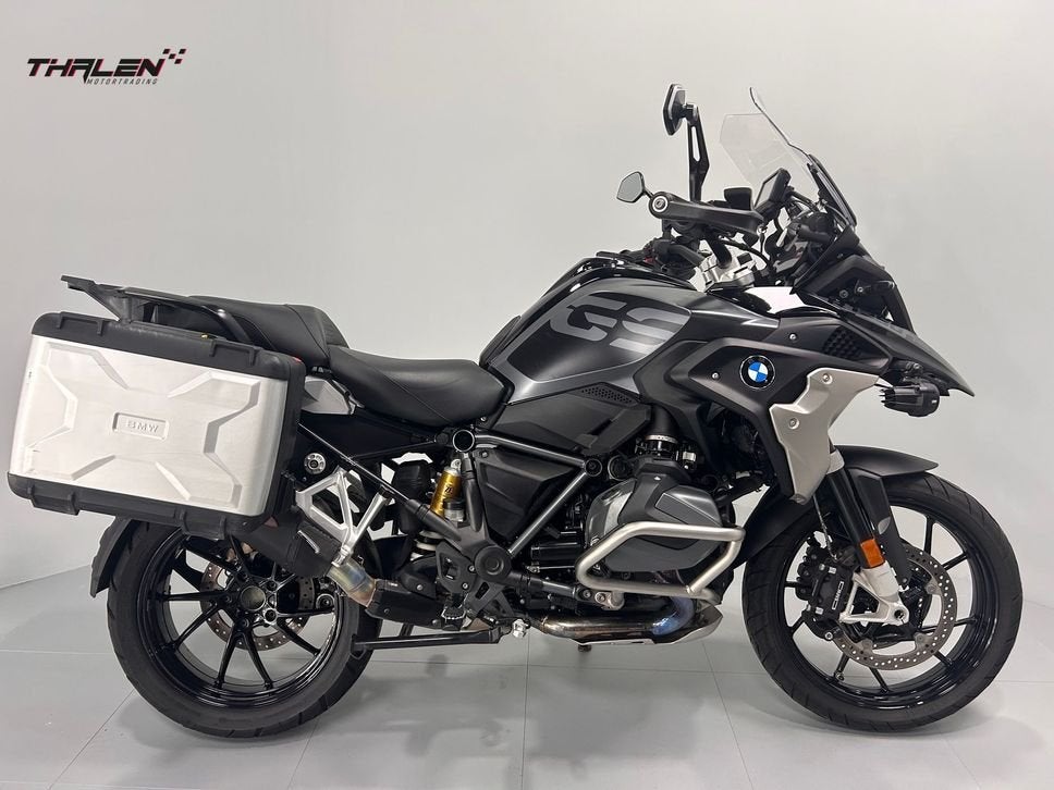 BMW R 1250 GS Triple Black  (bj 2021) 25,800 km, 2 cilinders, 1254 cc, Motorrijbewijs A, Bedrijf