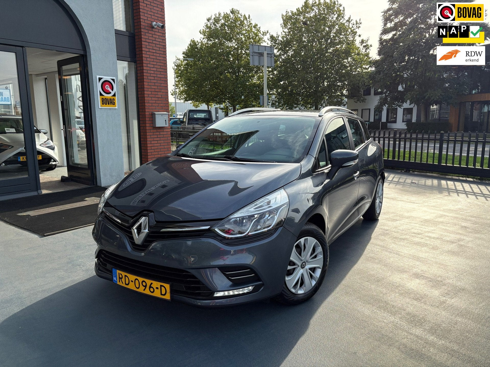 Renault Clio Estate 0.9 TCe Zen AIRCO CRUISE CONTROL, Auto's, Voorwielaandrijving, 1063 kg, Gebruikt, Euro 6