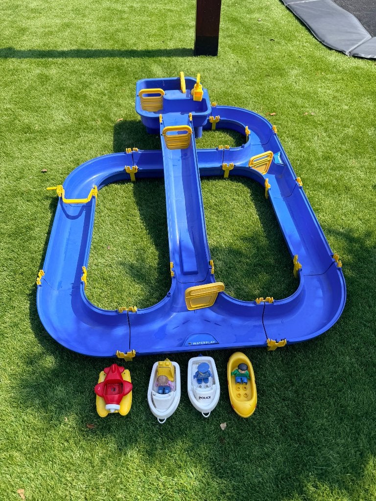Waterplay waterbaan incl pomp en accessoires, Kinderen en Baby's, Speelgoed | Buiten | Los speelgoed, Ophalen, Zo goed als nieuw