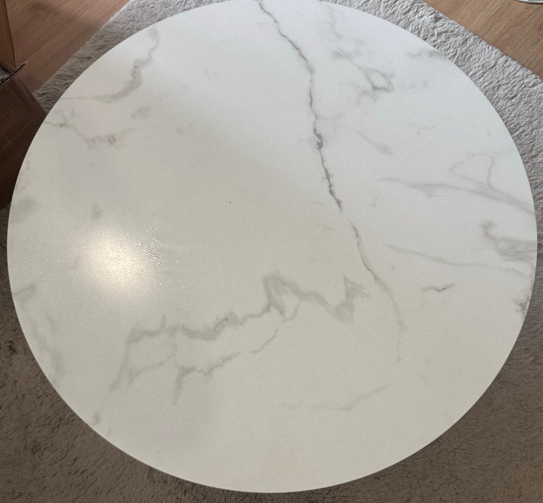 Ronde salontafel met marmerlook blad en metalen onderstel, Huis en Inrichting, Tafels | Salontafels, Ophalen, Gebruikt, Rond, 50 tot 100 cm