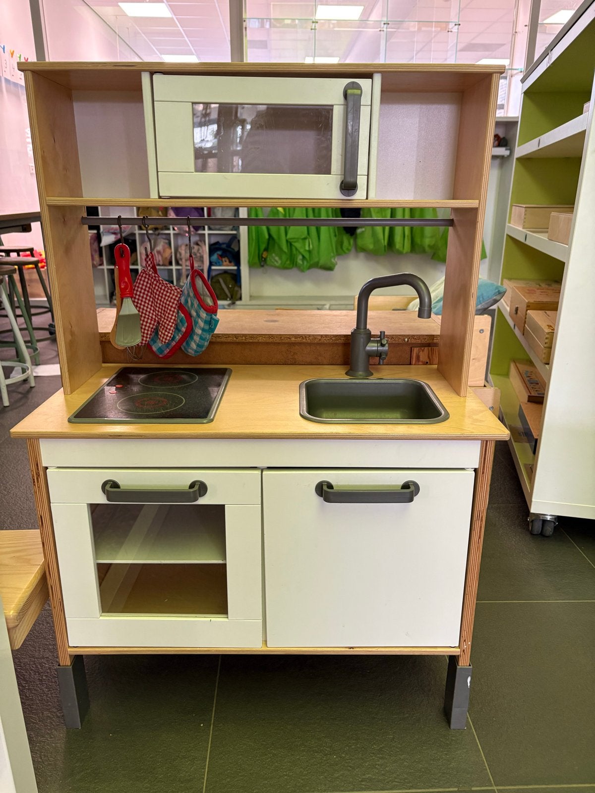 Houten speelkeuken ikea 3 stuks, Kinderen en Baby's, Speelgoed | Houten speelgoed, Ophalen, Gebruikt, Meubelstuk of Keukentje