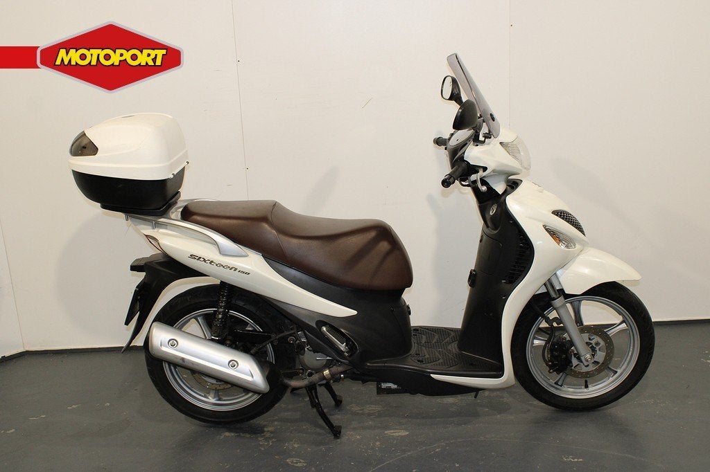 Suzuki UX150 Sixteen (bj 2008), Motoren, Motoren | Suzuki, Bedrijf, Scooter, 11 kW of minder