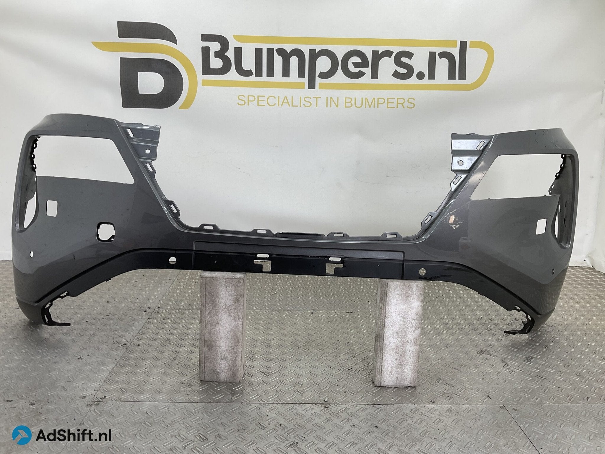 Bumper Nissan XTrail X-Trail T33 pdc 620226RN0H Voorbumper G, Auto-onderdelen, Bumper