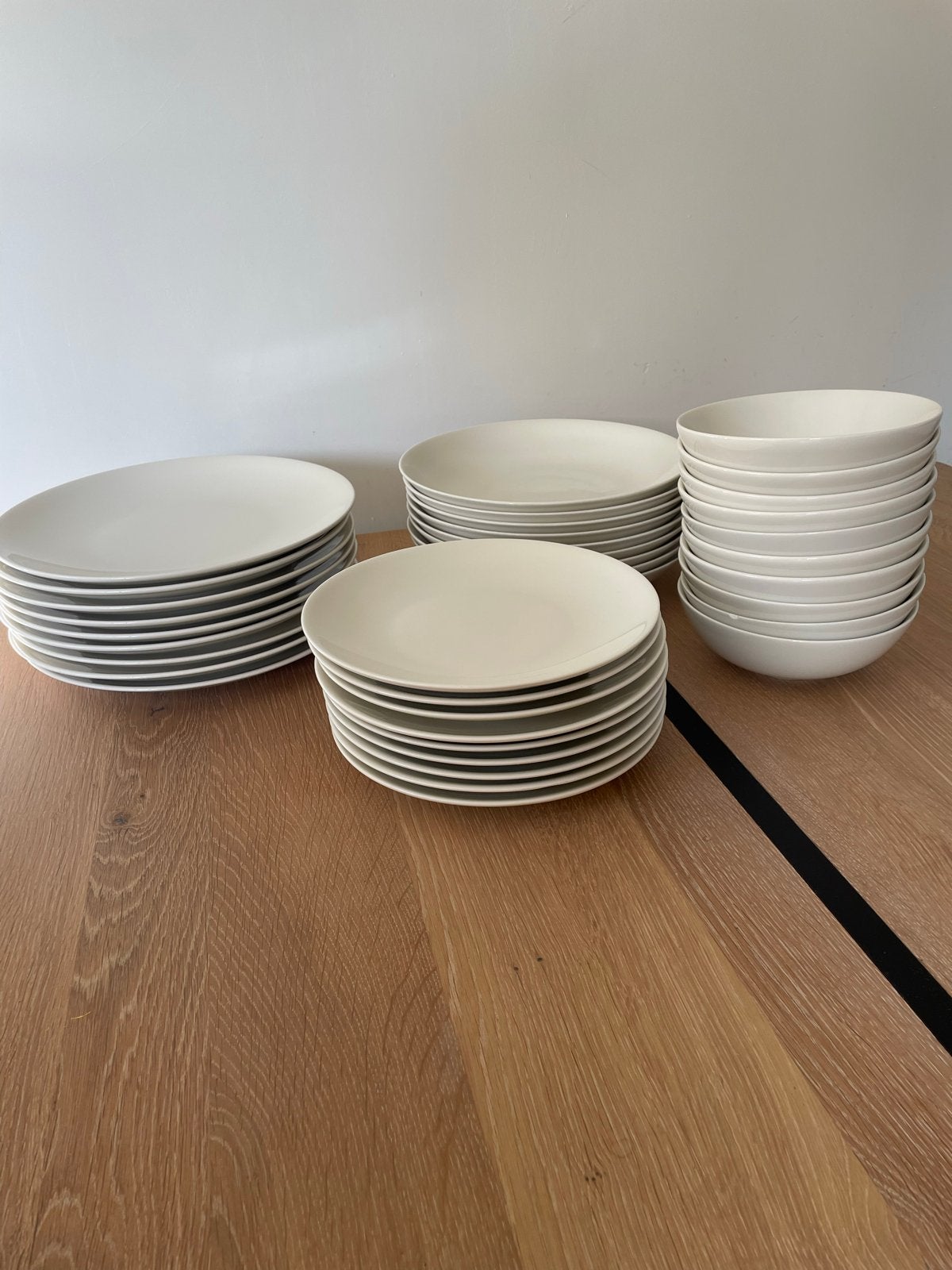 Arabia 24h Servies - 37 Stuks (Borden en Schaaltjes), Huis en Inrichting, Ophalen, Arabia, Keramiek, Zo goed als nieuw