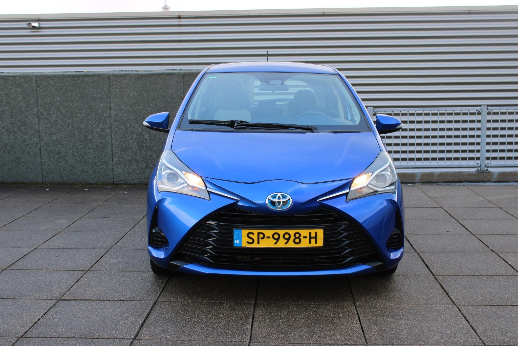 Toyota Yaris 1.5 Hybrid Energy AUTOMAAT TREKHAAK, ACHTERUITR, Gebruikt, Euro 6, 4 cilinders, Blauw