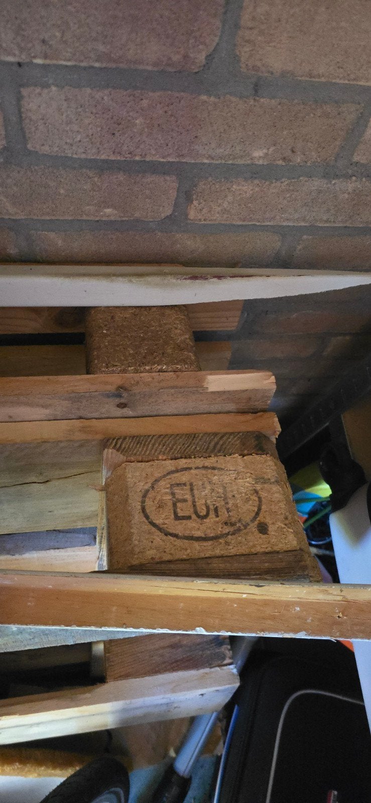 2 pallets, waarvan 1 euro pallet - Gratis af te halen, Ophalen, Overige houtsoorten, Minder dan 200 cm, Pallet