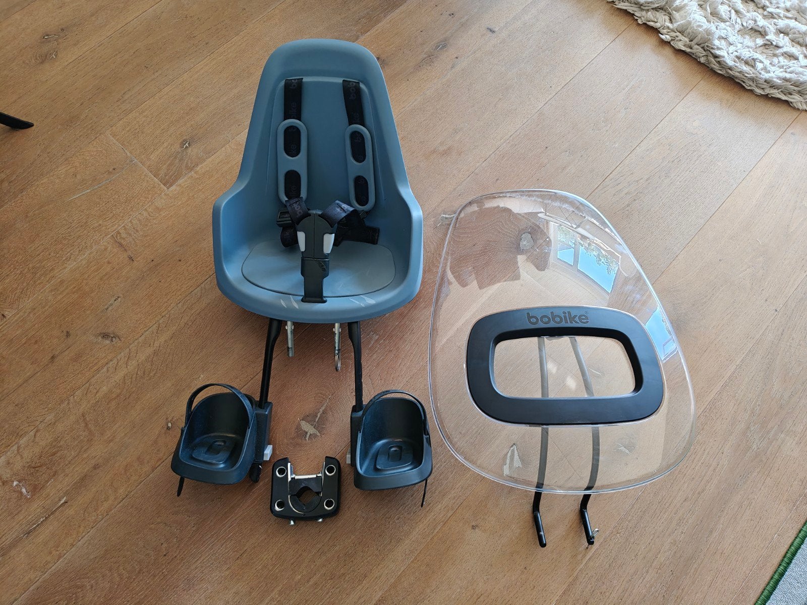Bobike Mini ONE Citadel Blue fietsstoeltje met windscherm, Voetsteuntjes, Ophalen of Verzenden, Zo goed als nieuw, Bobike