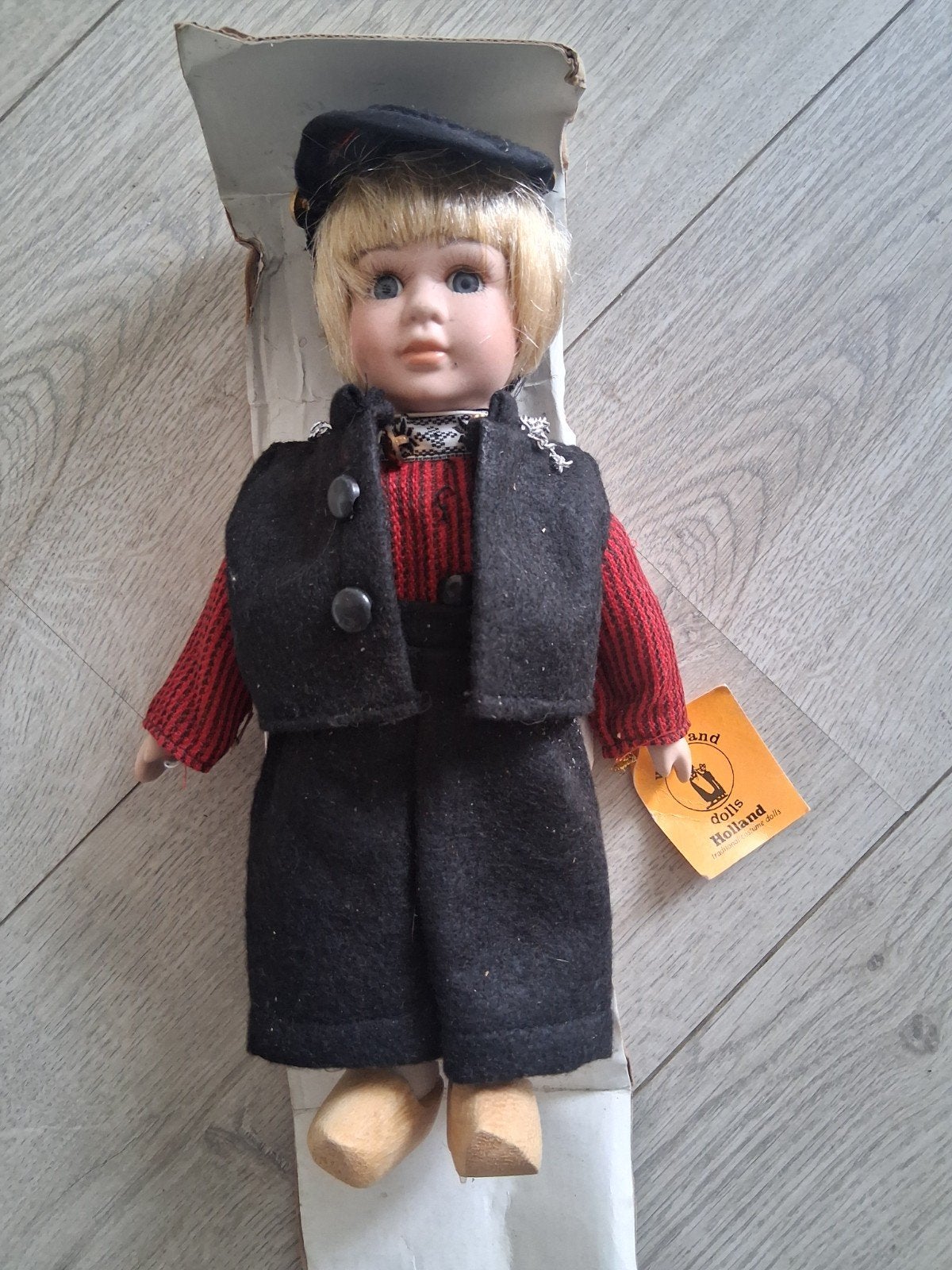 Vintage Porseleinen Pop in Hollandse Klederdracht, Ophalen of Verzenden, Zo goed als nieuw, Pop