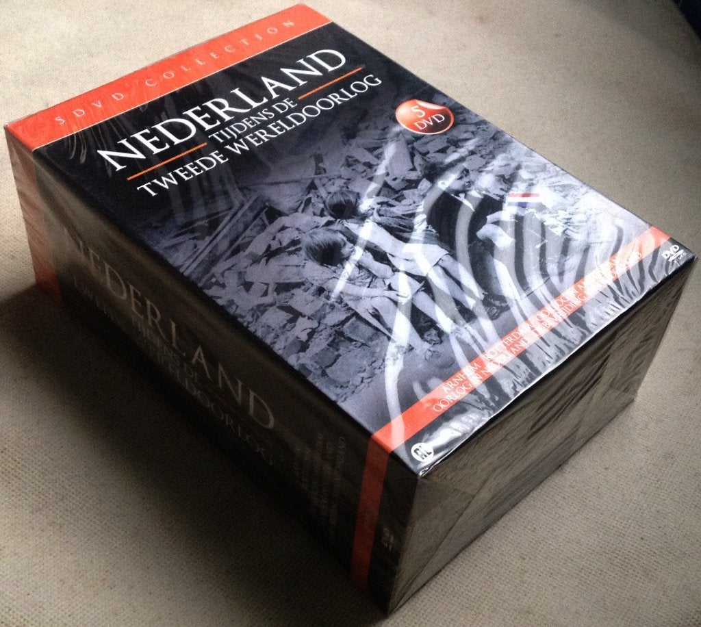 WOII Nederland Tijdens De Tweede Wereldoorlog (5DVD), Oorlog of Misdaad, Alle leeftijden, Nieuw in verpakking, Ophalen of Verzenden