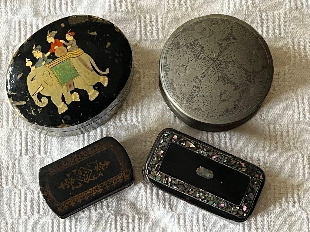 DOOSJES IN VERSCHILLENDE MATERIALEN, TIN, PAPIERMACHE ENZ., Antiek en Kunst, Verzenden