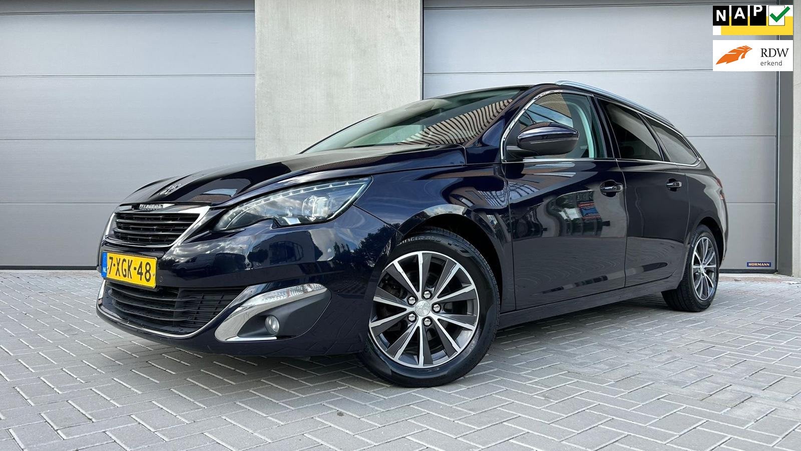 Peugeot 308 SW 1.2 e-THP Allure 2014/ORG NL/NAVIGATIE/MASSAG