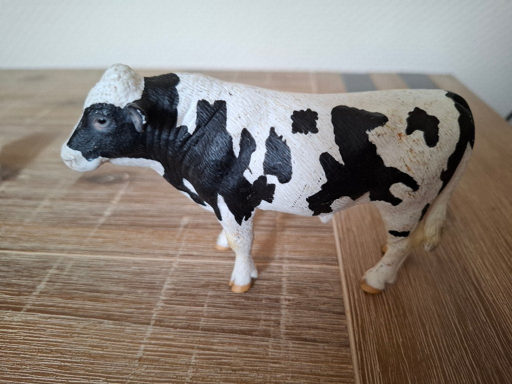 Schleich 13632 Farm Life Holsteiner zwart/witte stier, Ophalen of Verzenden, Gebruikt