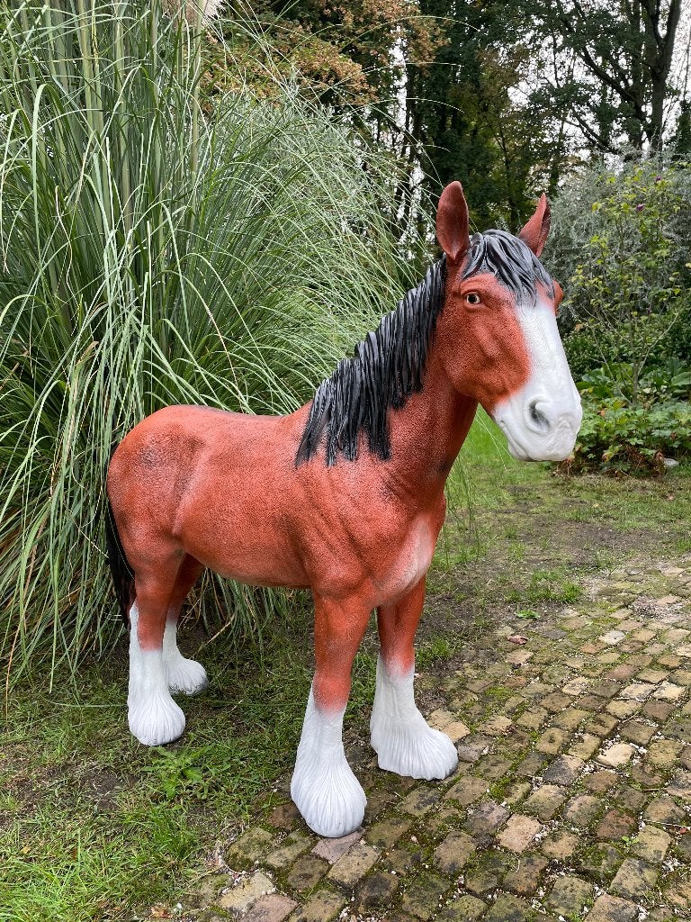 (tuin)beeld trekpaard tuin, paard, boerderij 110cm, Ophalen, Nieuw, Kunststof, Dierenbeeld
