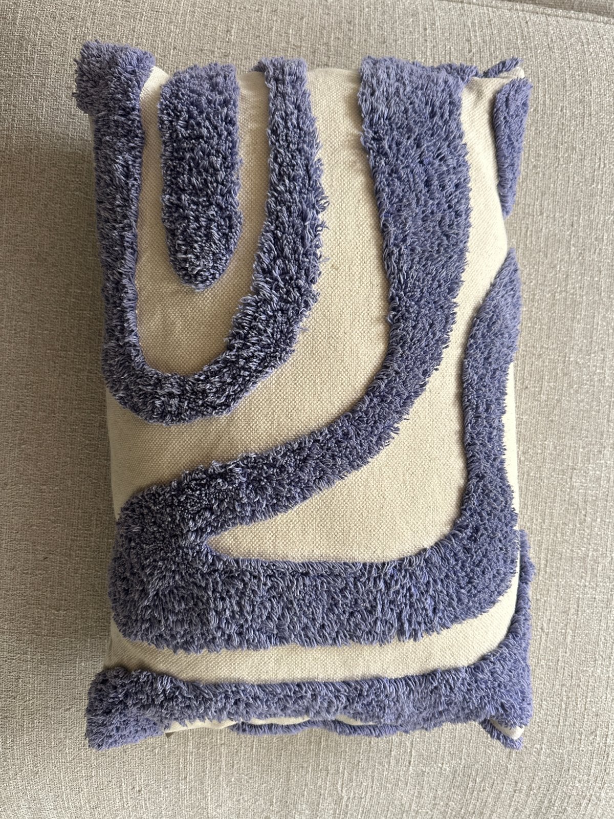 Decoratief kussen met abstract patroon - FonQ, Ophalen of Verzenden, Zo goed als nieuw, Paars, Rechthoekig