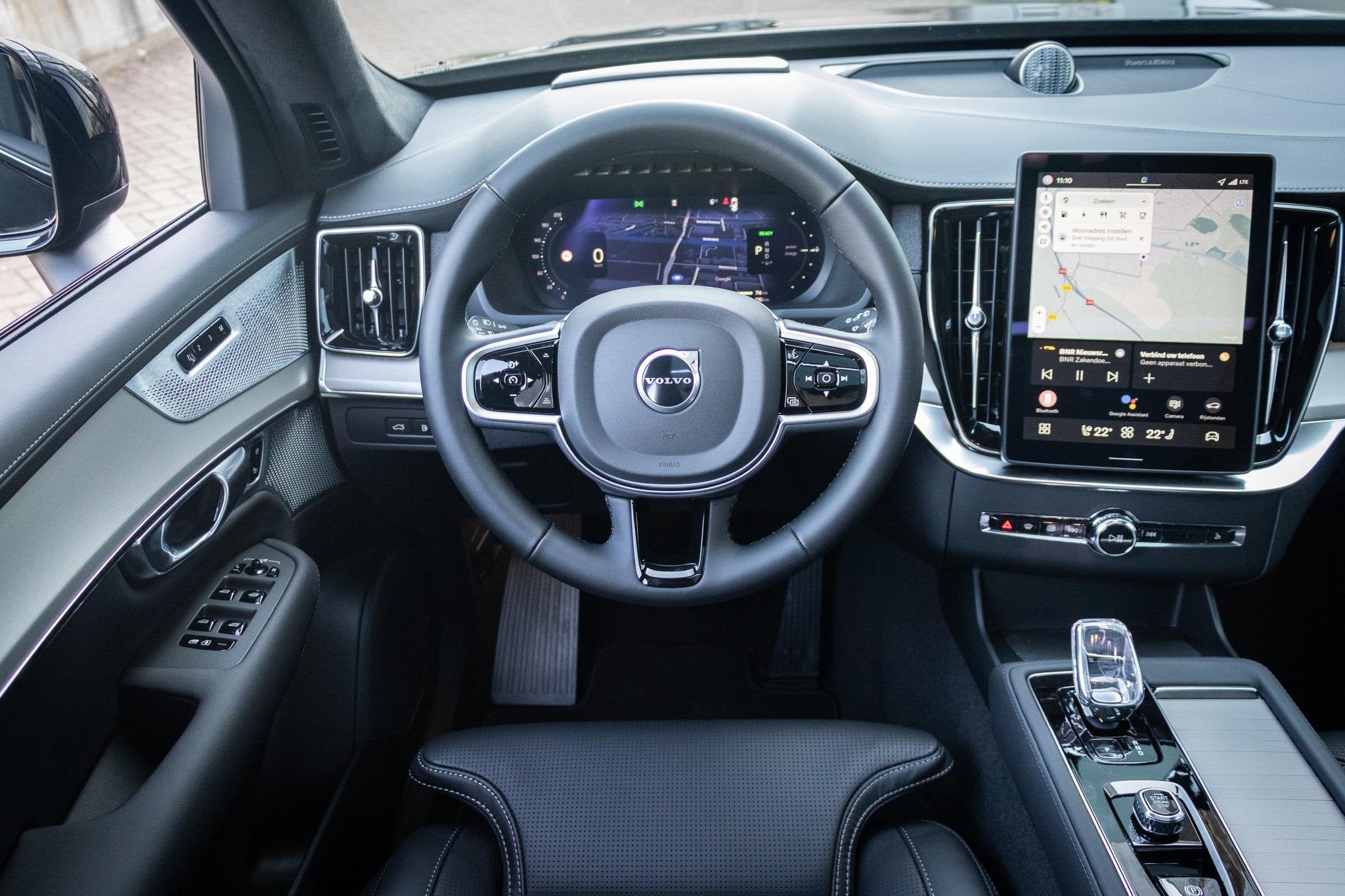 Volvo XC90 T8 Plug-in hybrid AWD Ultra Black Ed. Exec. | Mas, Auto's, Volvo, 12 maanden, Euro 6, 4 cilinders, Zwart