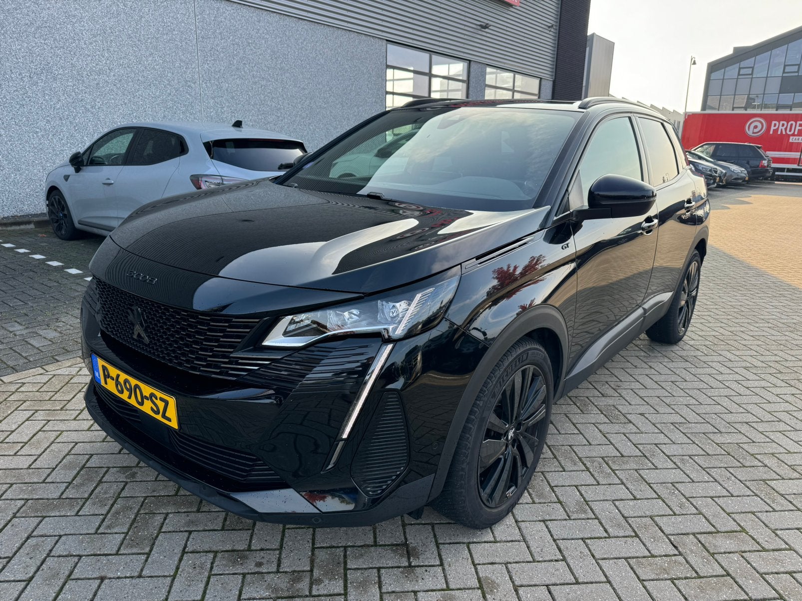 Peugeot 3008 1.2 130pk GT-line 2022 Zwart, Pano, Trekhaak, Auto's, 15 km/l, 1199 cc, Leder en Stof, Zwart