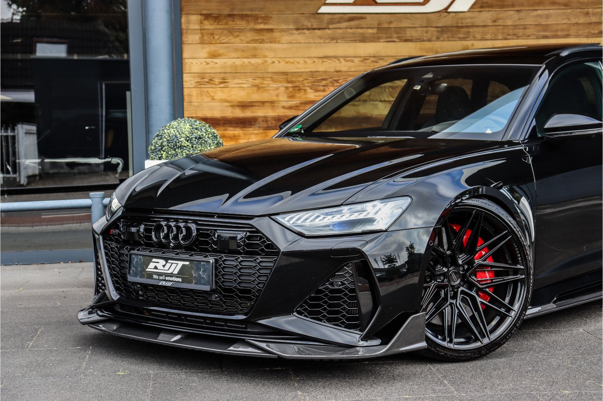 Audi RS6 Avant V8 Quattro *Akrapovic/Eventuri/Carbon Pack/Ce, Automaat, 600 pk, Leder, Vierwielaandrijving