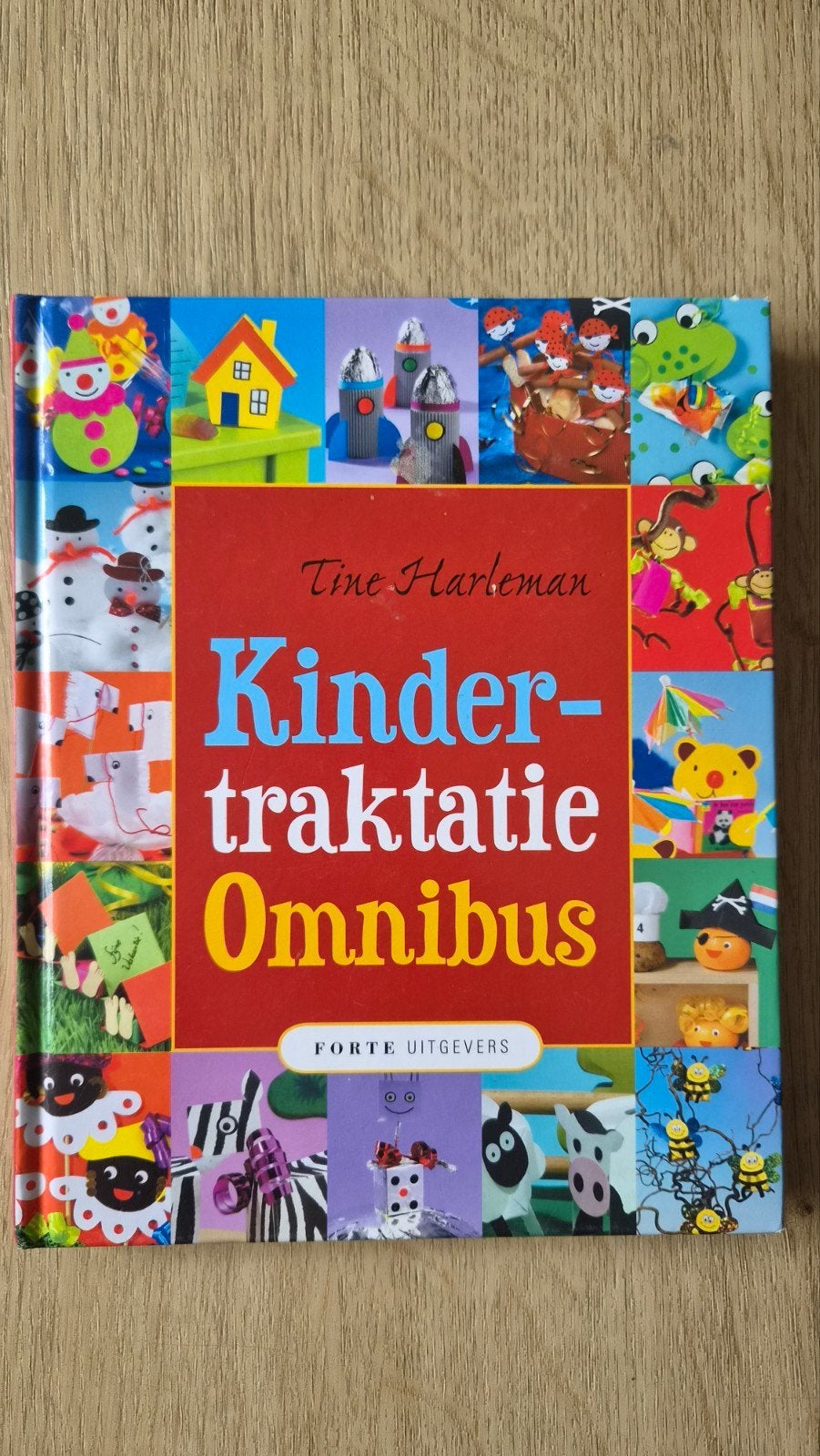 T. Harleman - Kindertraktatie Omnibus, Ophalen of Verzenden, Zo goed als nieuw, T. Harleman