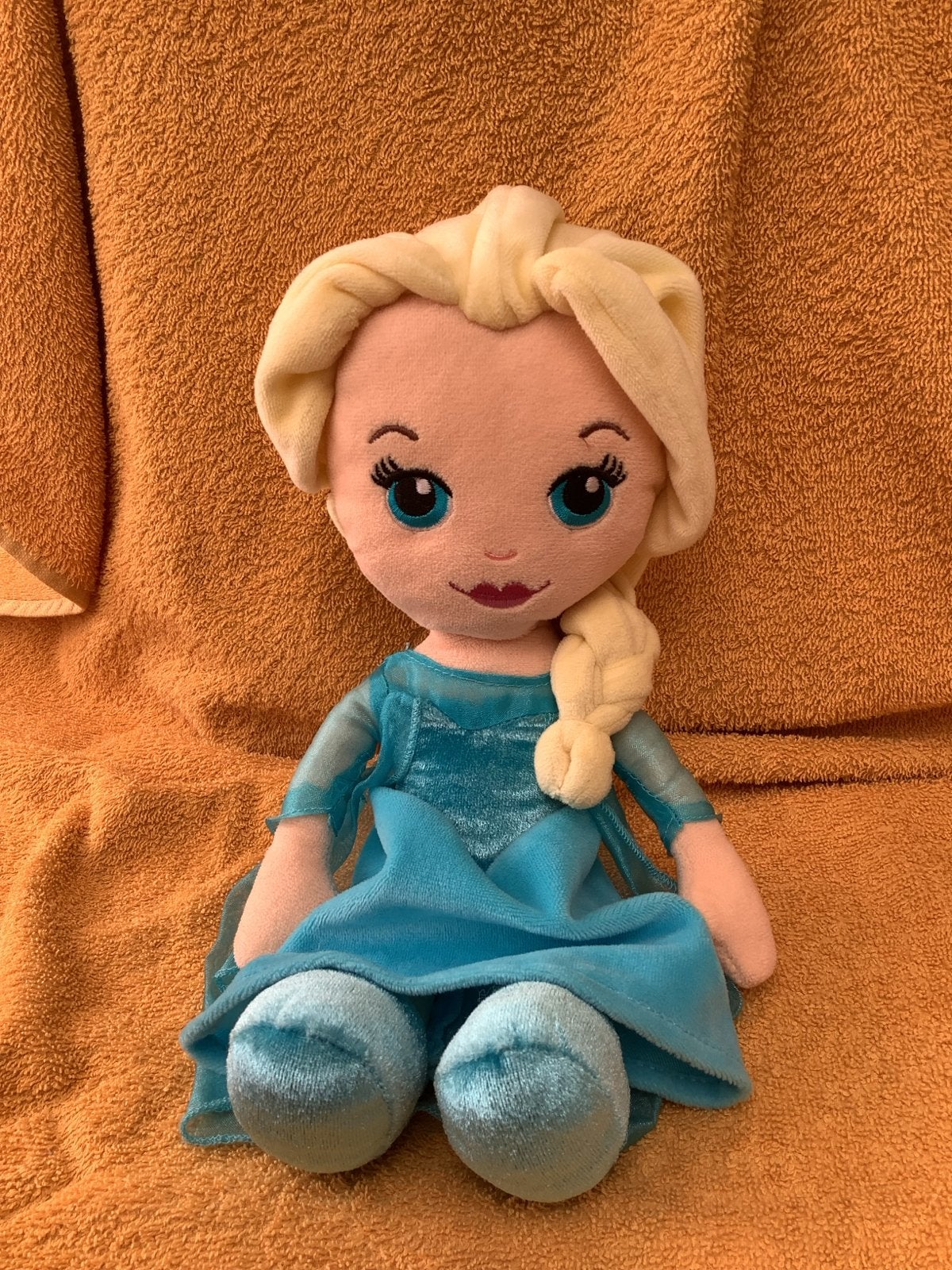 Disney Elsa knuffelpop 2x - Steun KIKA (nieuw, 27 cm), Disney, Overige typen, Blauw, Nieuw