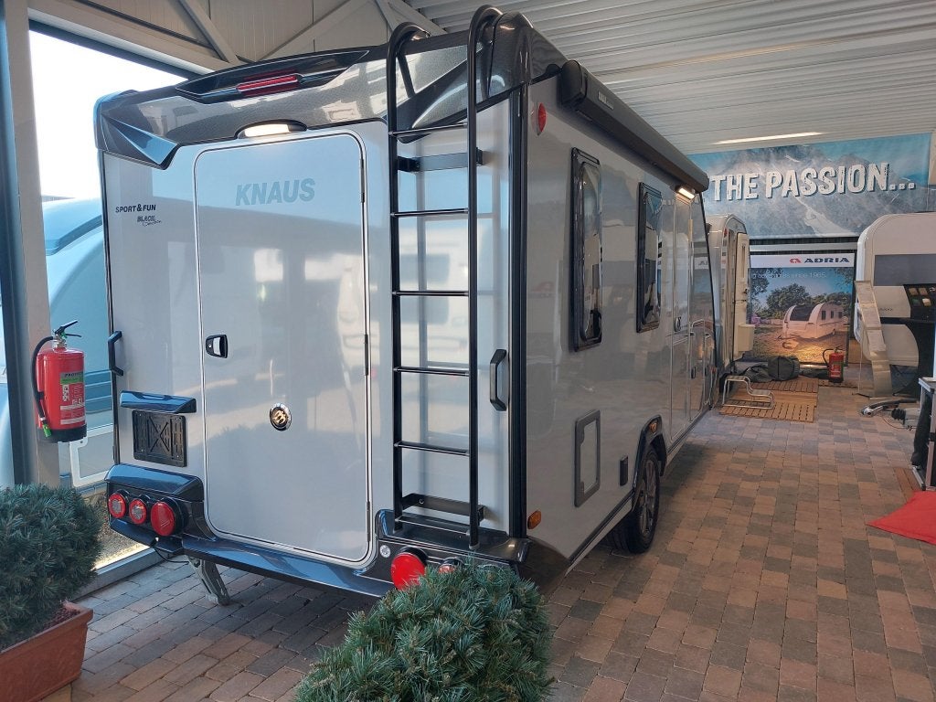 Knaus Sport en Fun 480 QL Incl. oprijplaat motor, Caravans en Kamperen, Caravans, Bedrijf, 4 tot 5 meter, Knaus, Schokbreker