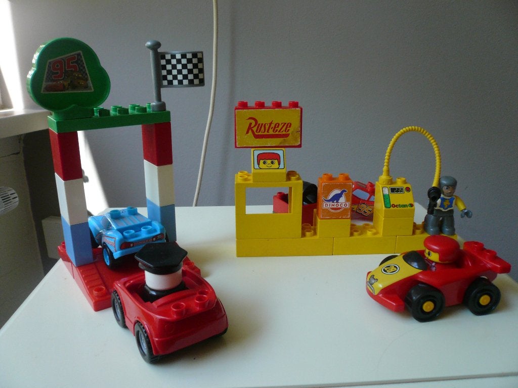 Duplo auto race setje finish tanken, Gebruikt, MOC (eigen creatie), Overige thema's, Ophalen of Verzenden