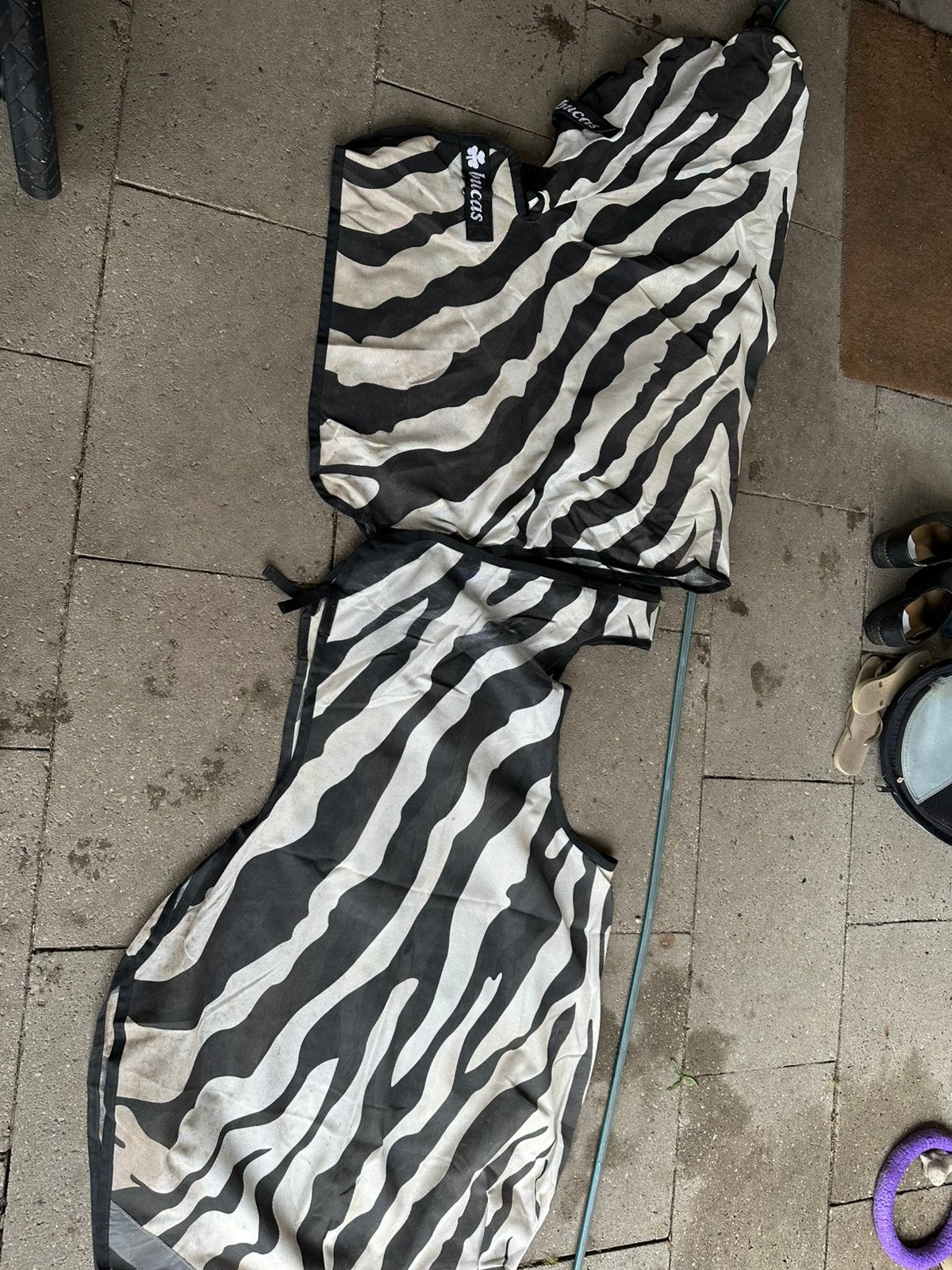 Bucad Buzz Off Riding Zebra, Dieren en Toebehoren, Gebruikt, Ophalen of Verzenden, Deken, Full (L)