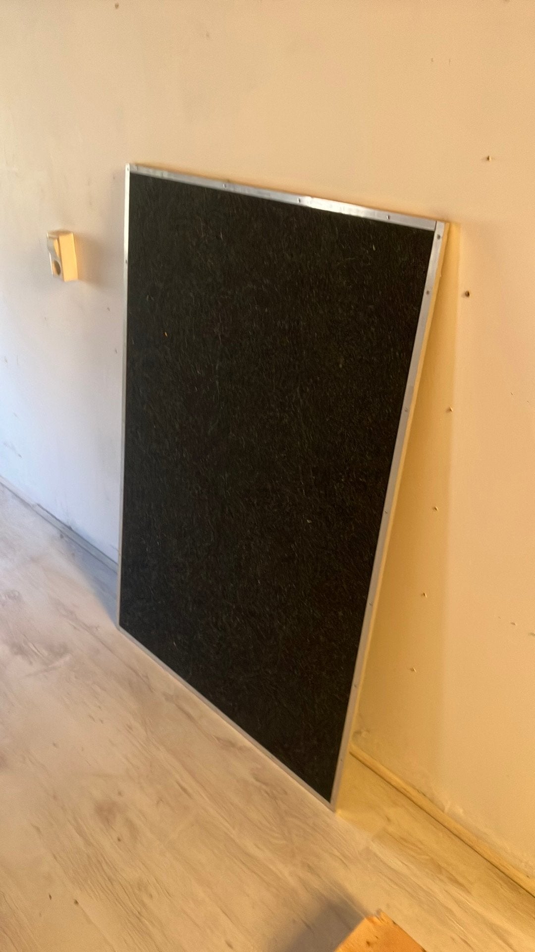 10 beklede panelen, Ophalen, Zo goed als nieuw