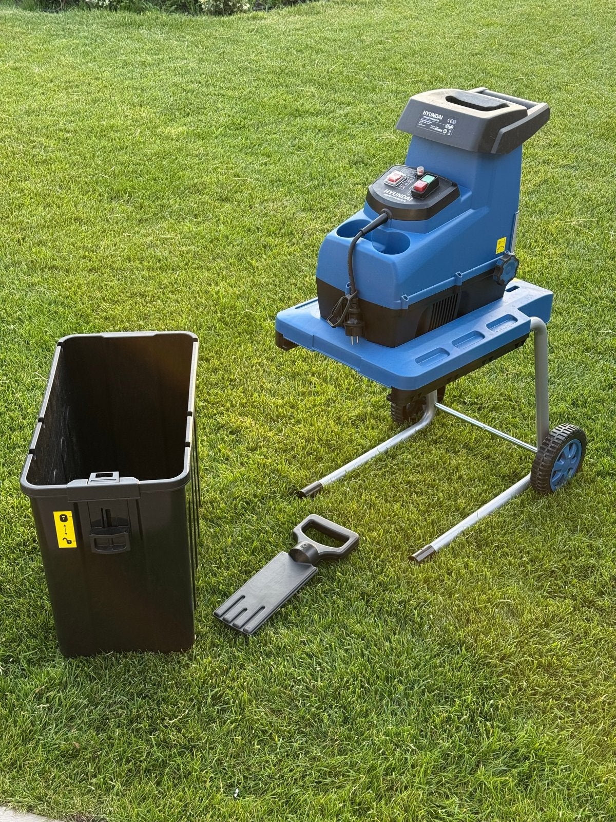 Hyundai 57389 Hakselaar - Zo goed als nieuw, Tuin en Terras, Hakselaars, Ophalen, Zo goed als nieuw, Elektrisch, Met opvangbak