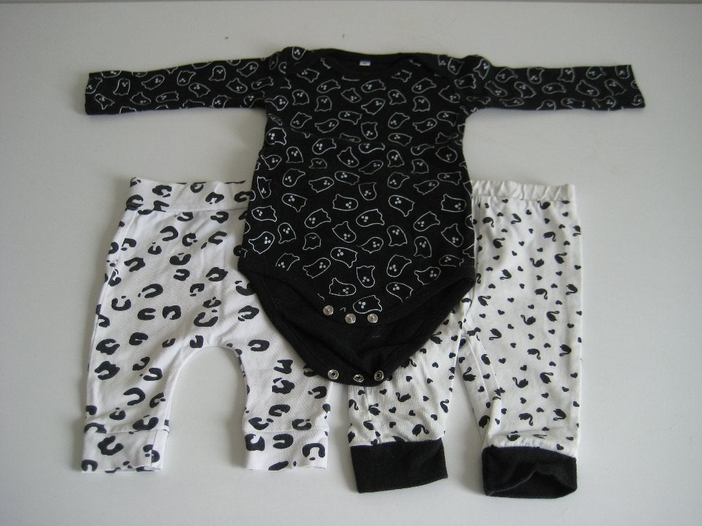 3x babykleding zwart-wit maat 50-56-62 Babystyling Wibra Zee, Kinderen en Baby's, Babykleding | Maat 56, Zo goed als nieuw, Jongetje of Meisje