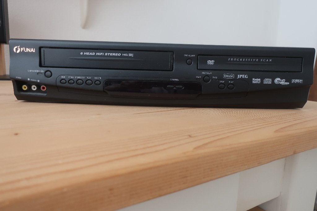 Funai dvd player/ videorecorder D8A-A4110DB, Audio, Tv en Foto, Videospelers, Ophalen of Verzenden, Zo goed als nieuw, VHS-speler of -recorder