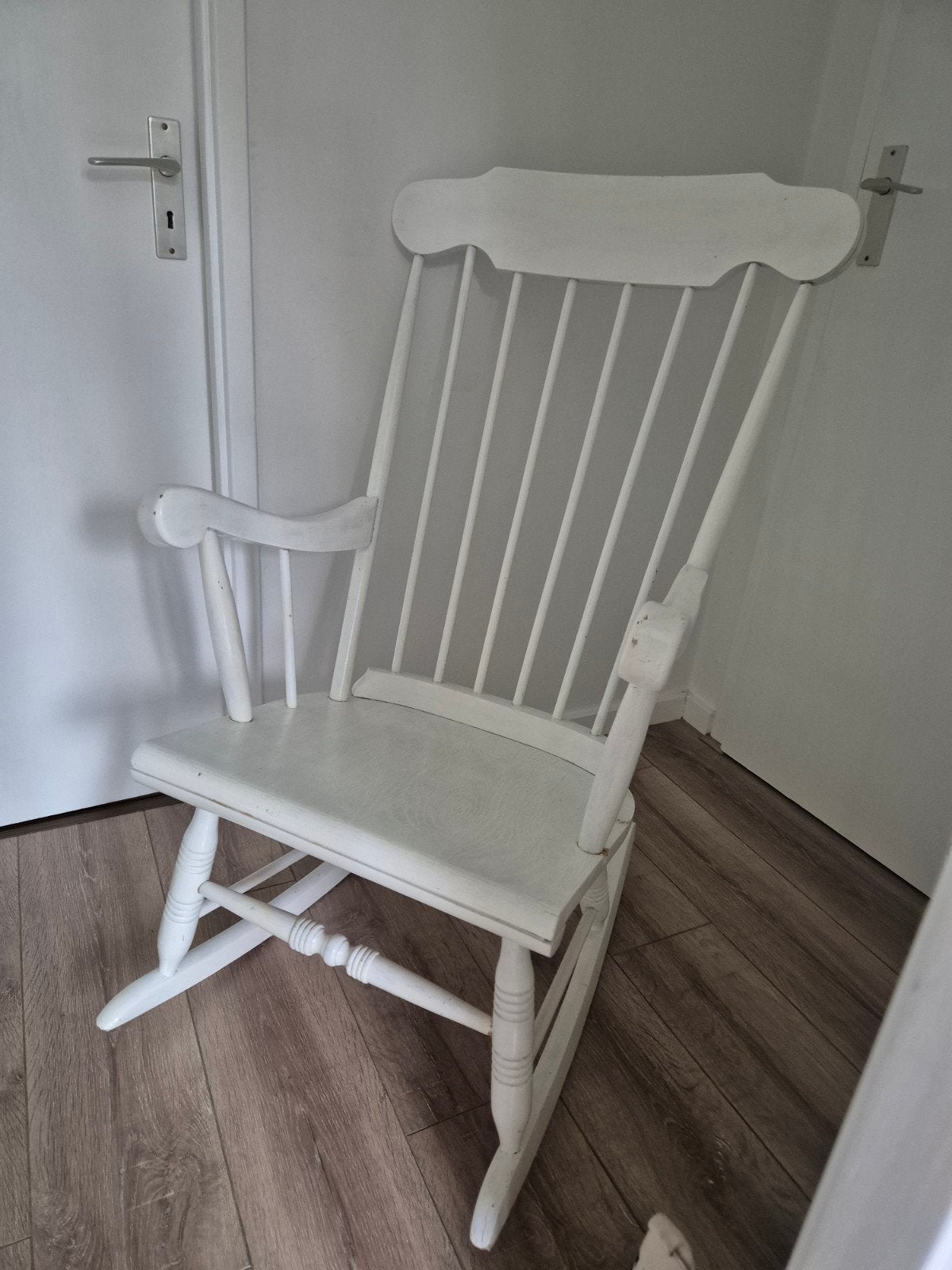 Houten schommelstoel, Ophalen, Gebruikt, Wit, Eén