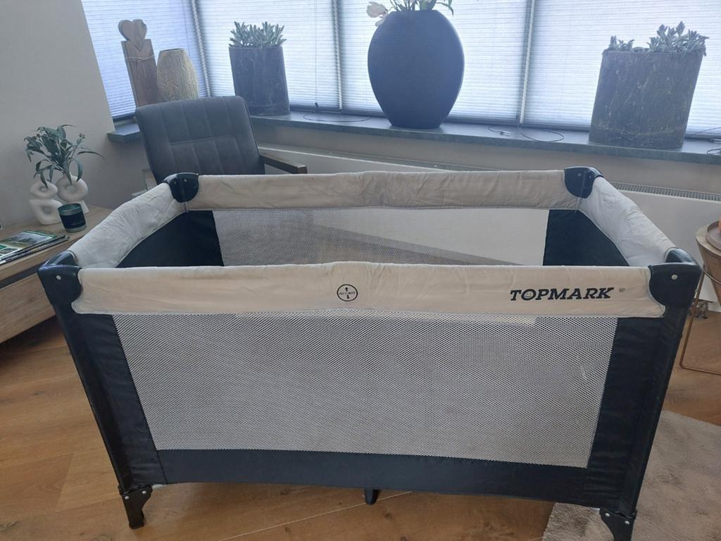 Topmark camping bedje, Ophalen, Gebruikt, Reisbedje