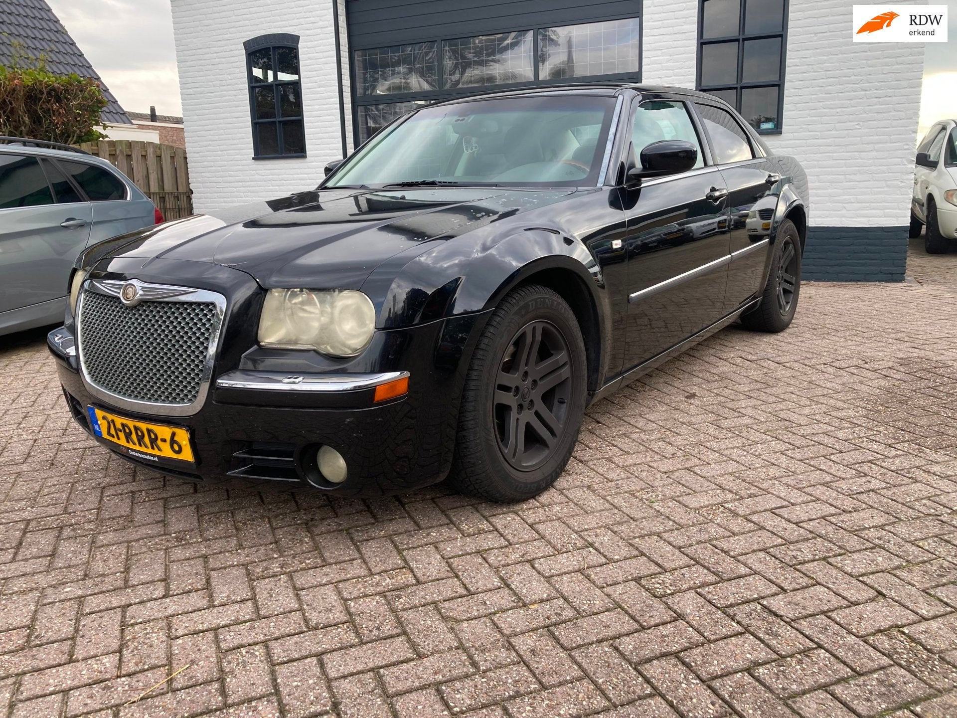 Chrysler 300C 3.5 V6 Bj 2008, Leer, APK TOT 07-2027 inruil i, Auto's, Automaat, Achterwielaandrijving, Gebruikt, 700 kg