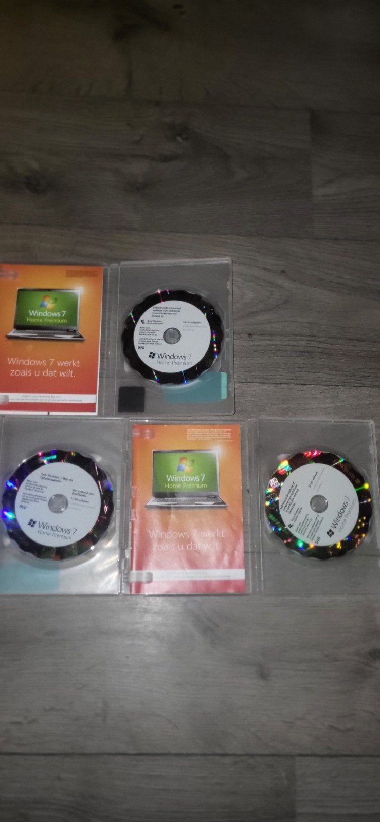 Windows 7 Home Premium 2x 32bit, 1x 64bit (zonder code), Ophalen, Gebruikt, Windows