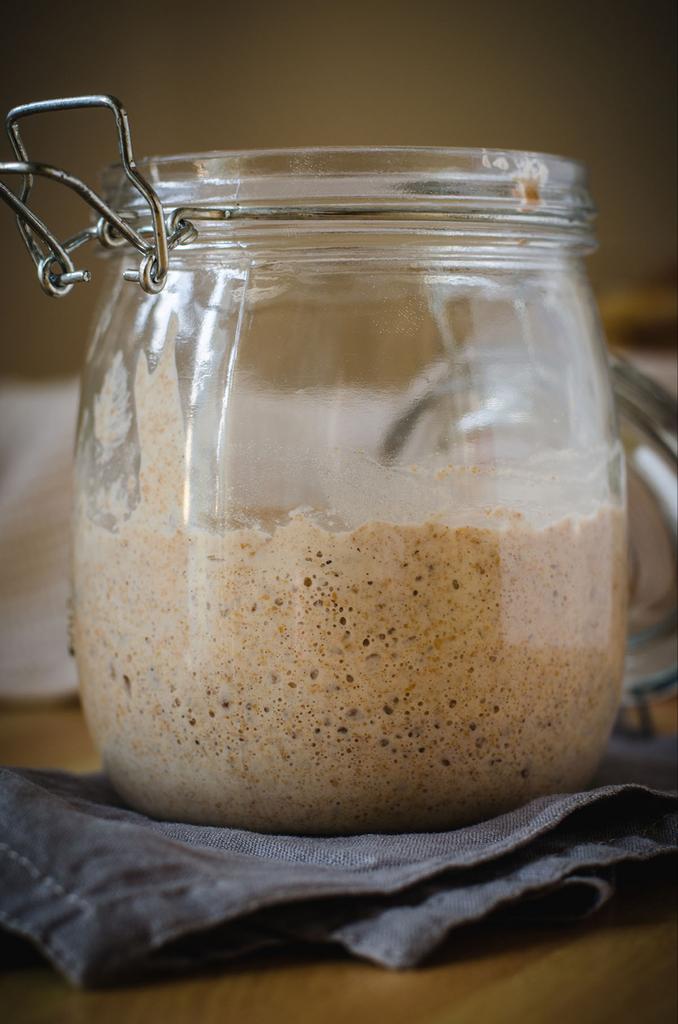 Zuurdesem starter voor zelfgemaakt zuurdesem brood, Ophalen