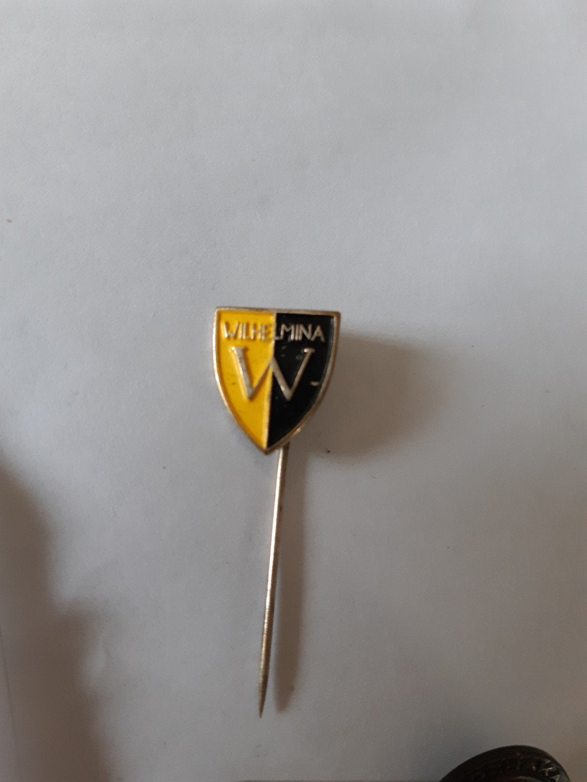 Speldje VV Wilhelmina, Verzamelen, Ophalen of Verzenden, Zo goed als nieuw, Sport, Speldje of Pin