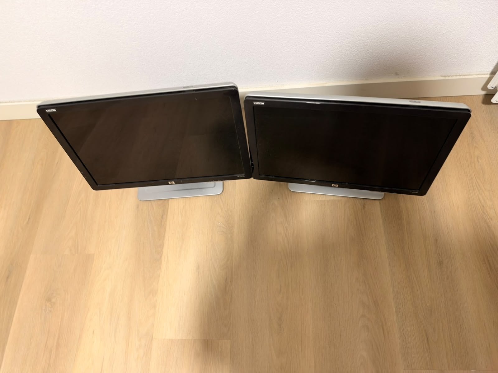 HP LE2201w monitoren (2 stuks), Ophalen of Verzenden, Zo goed als nieuw, Overige resoluties, VGA