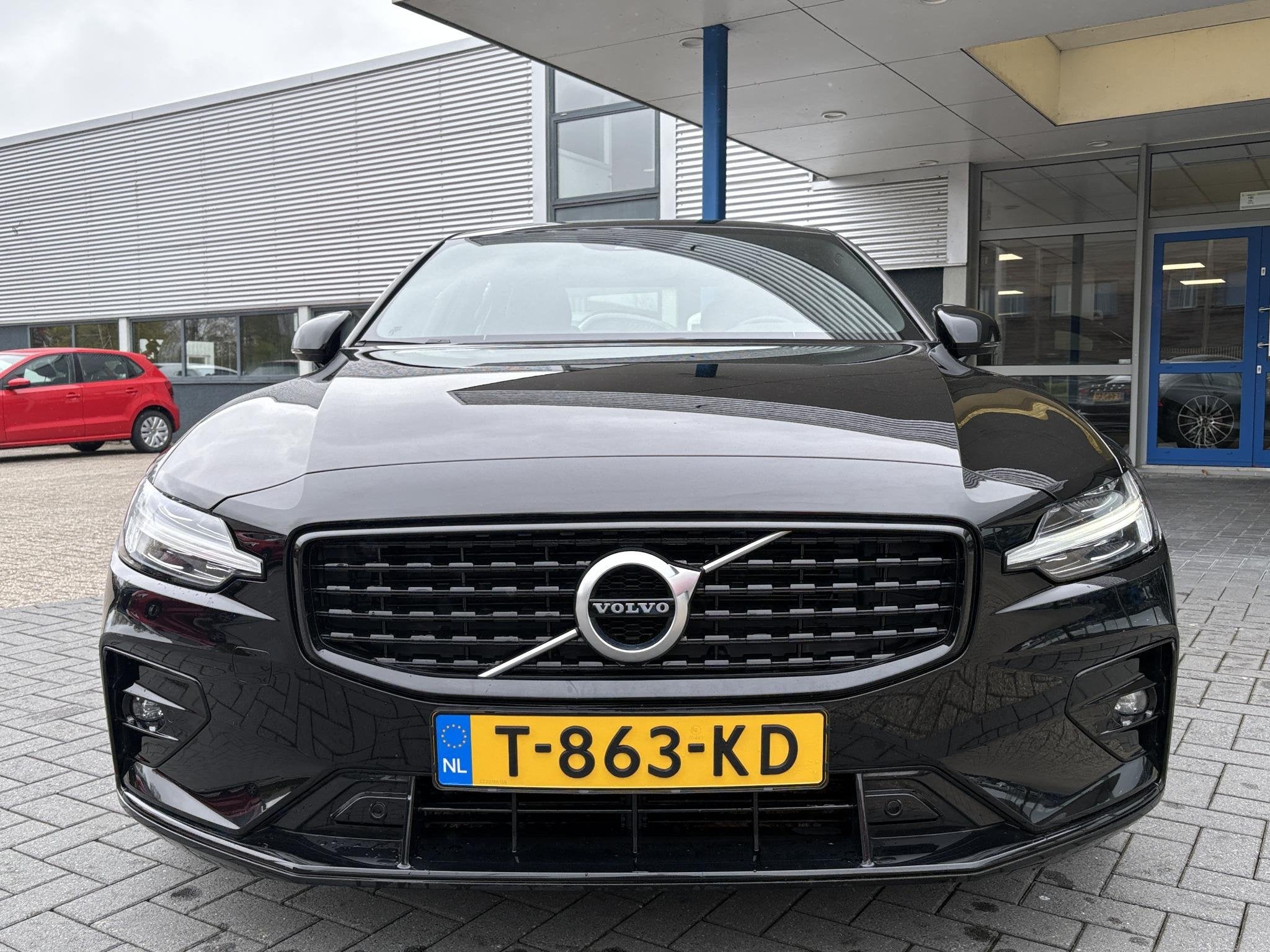 Volvo S60 2.0 B3 R-Design 163 PK | Wegklapbare Trekhaak | Le, Auto's, 4 cilinders, 1969 cc, S60, Leder