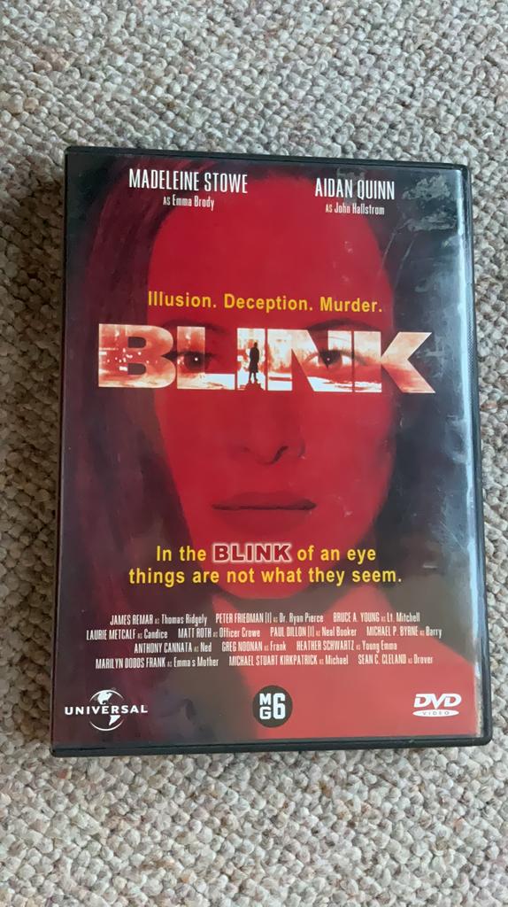 BLINK., Vanaf 12 jaar, Ophalen of Verzenden, Zo goed als nieuw, Actiethriller