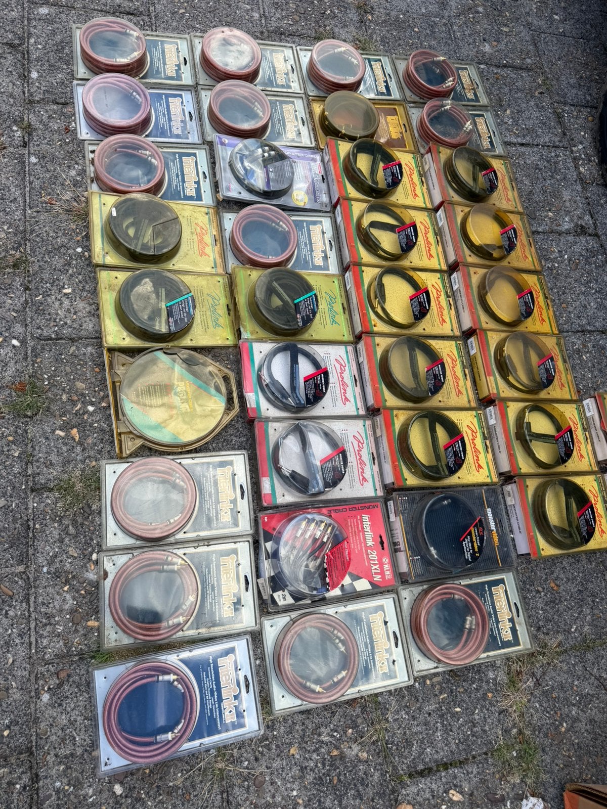 Meer dan 250 stuks nieuwe interlinks sets Monster Cable enz, Ophalen of Verzenden, Nieuw, 2 tot 5 meter, Interlink-kabel
