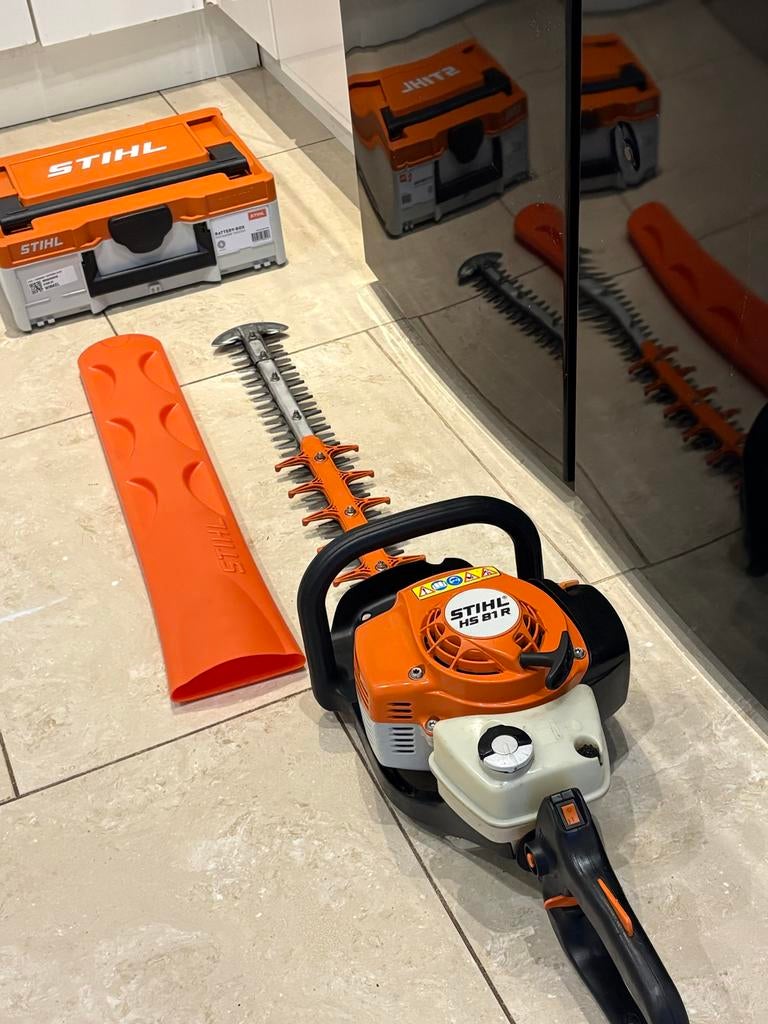 Zeer nette Stihl HS 81R heggenschaar, Tuin en Terras, Hand-tuingereedschap, Ophalen, Zo goed als nieuw
