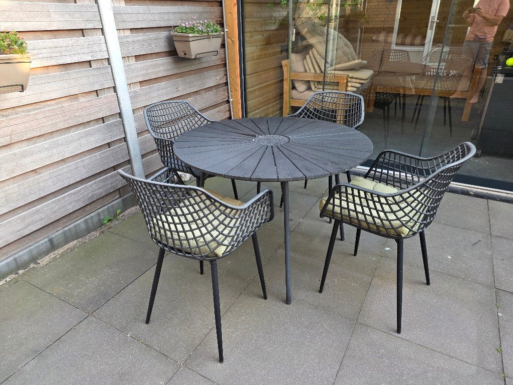 Tuinset, Ophalen, 4 zitplaatsen, Kunststof, Gebruikt