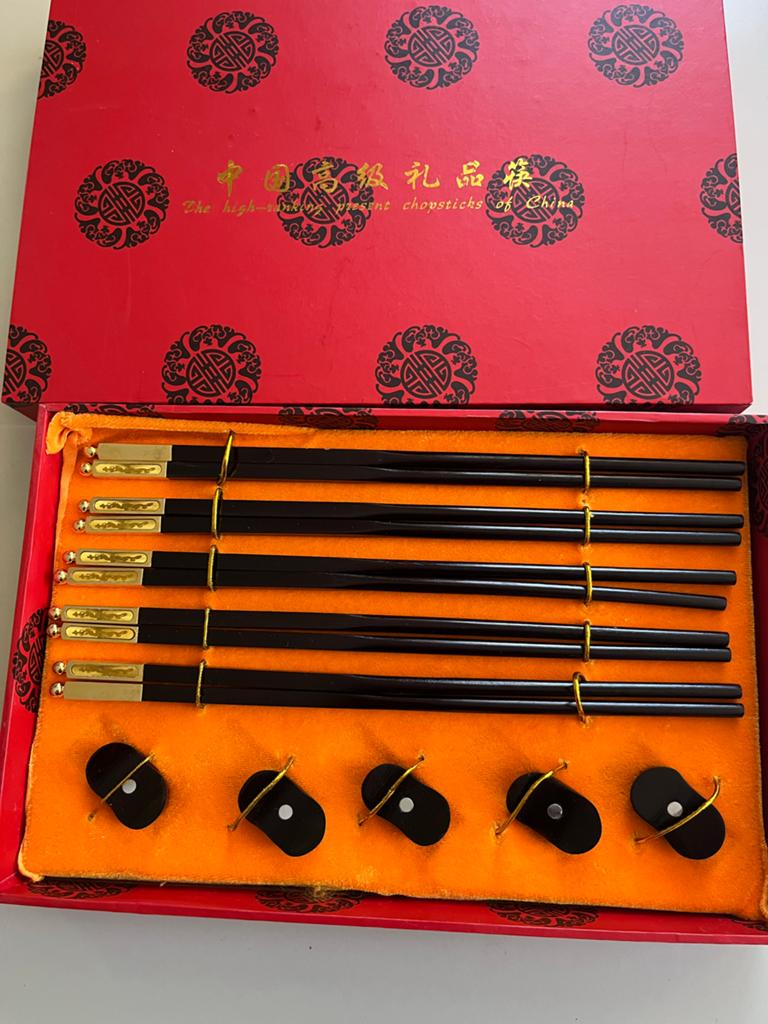 Luxe Chopsticks Set - 5 Paar met Houders in Geschenkdoos, Ophalen of Verzenden, Nieuw, Overige materialen