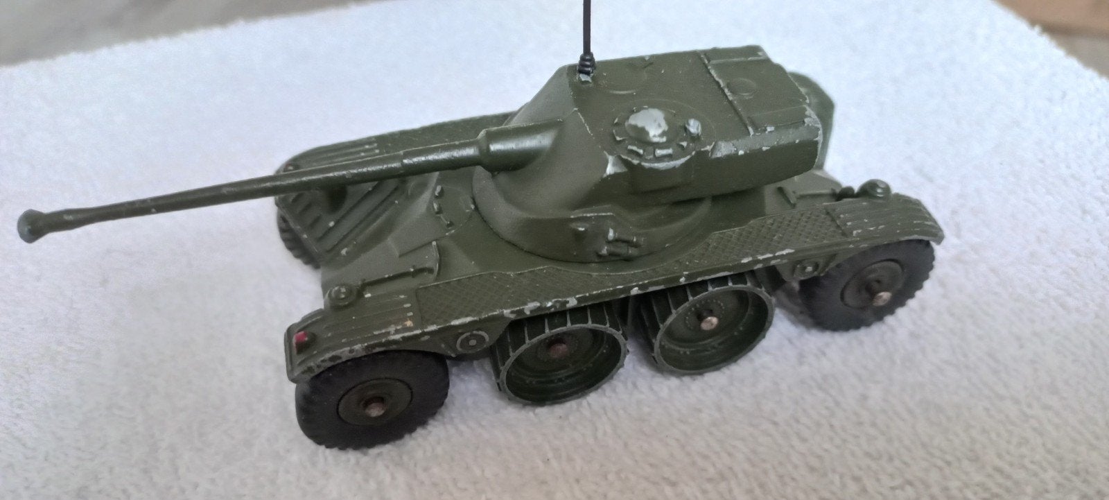 Dinky toys militair nr 827 panhard, Ophalen of Verzenden, Gebruikt, Bus of Vrachtwagen, Dinky Toys