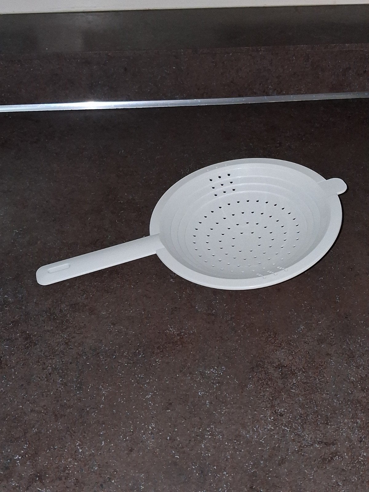 tupperware vergiet plat wit, Ophalen of Verzenden, Wit, Schaal