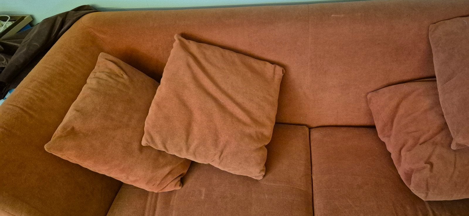 Comfortabele bank met kussens - Oranje/Terracotta, Huis en Inrichting, Ophalen, Modern, Comfortabel, 250 tot 300 cm, Gebruikt