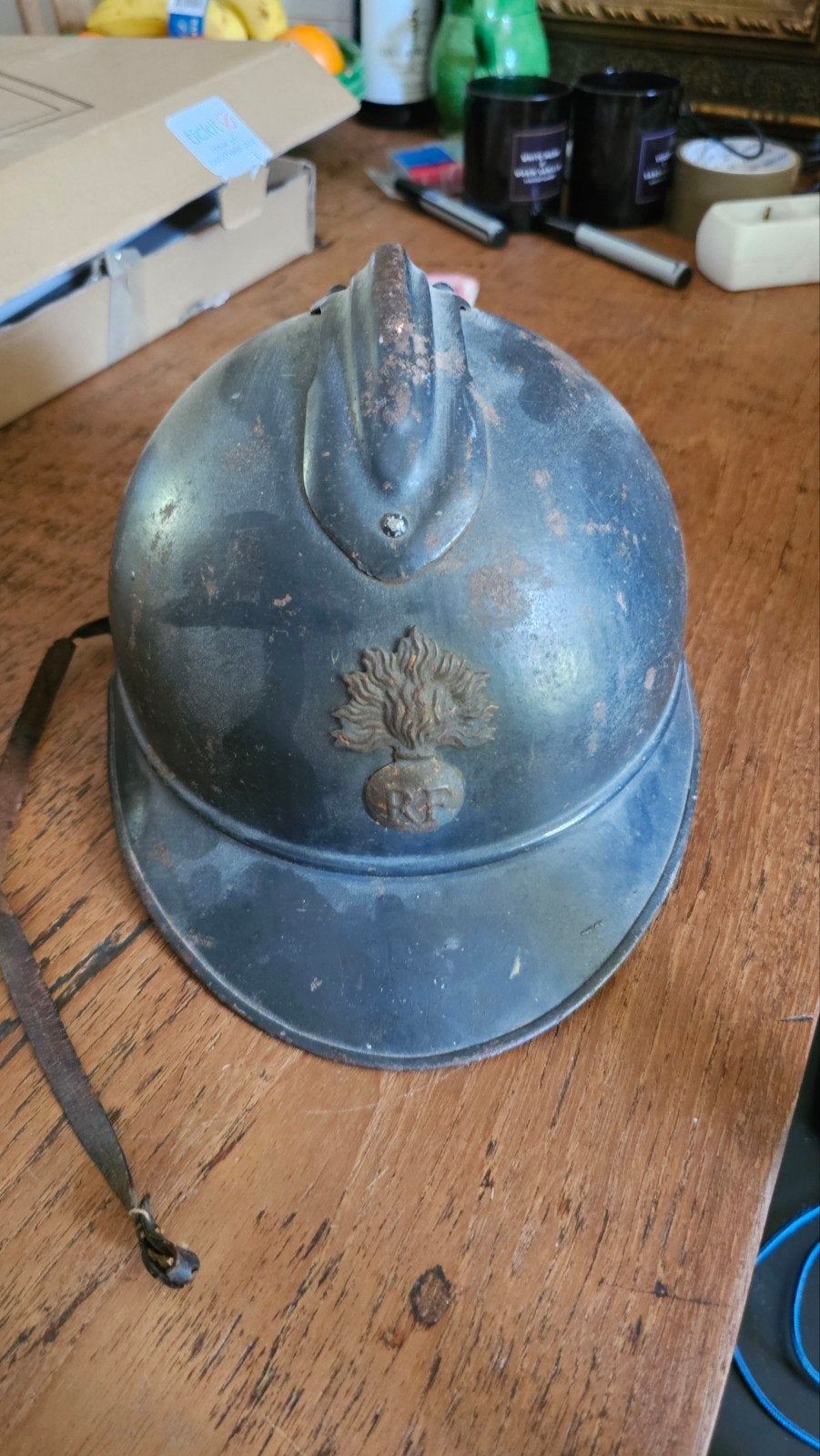 Franse helm Adrian M15 WW1 TOM
infanterie

In goede staat, Ophalen of Verzenden