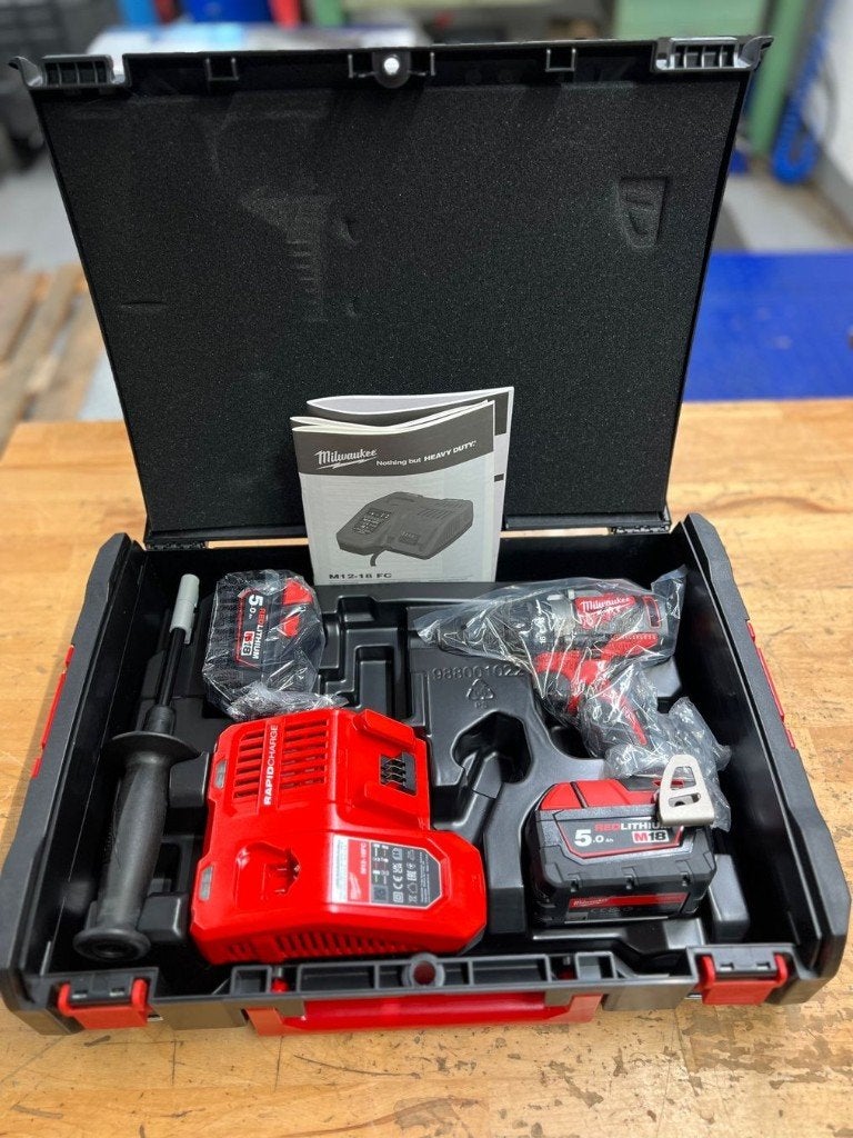 Milwaukee M18 BLDD2-502X Accu Klopboormachine, Boormachine, Gebruikt, Ophalen of Verzenden, Minder dan 400 watt