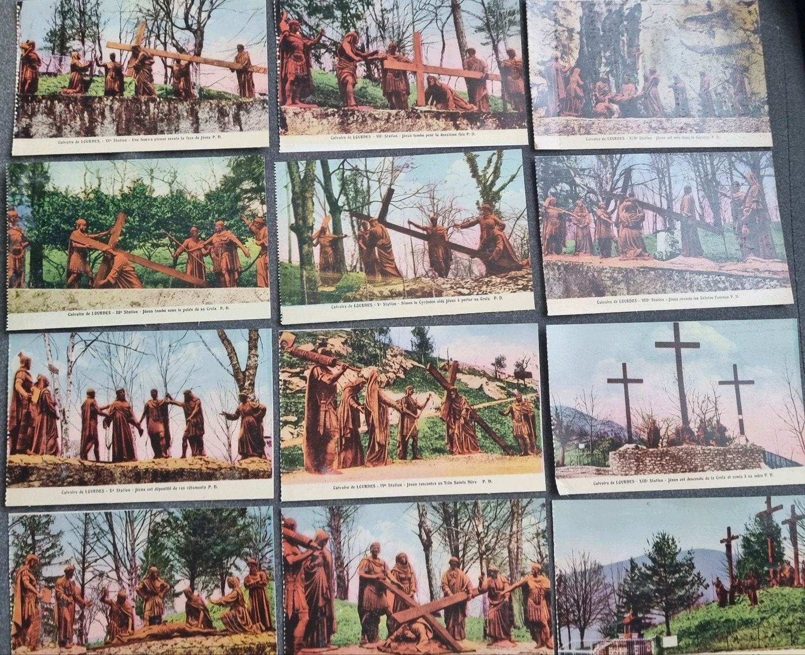 Set van 12 oude ansichtkaarten Lourdes, Ophalen of Verzenden, 1920 tot 1940, Ongelopen, Frankrijk