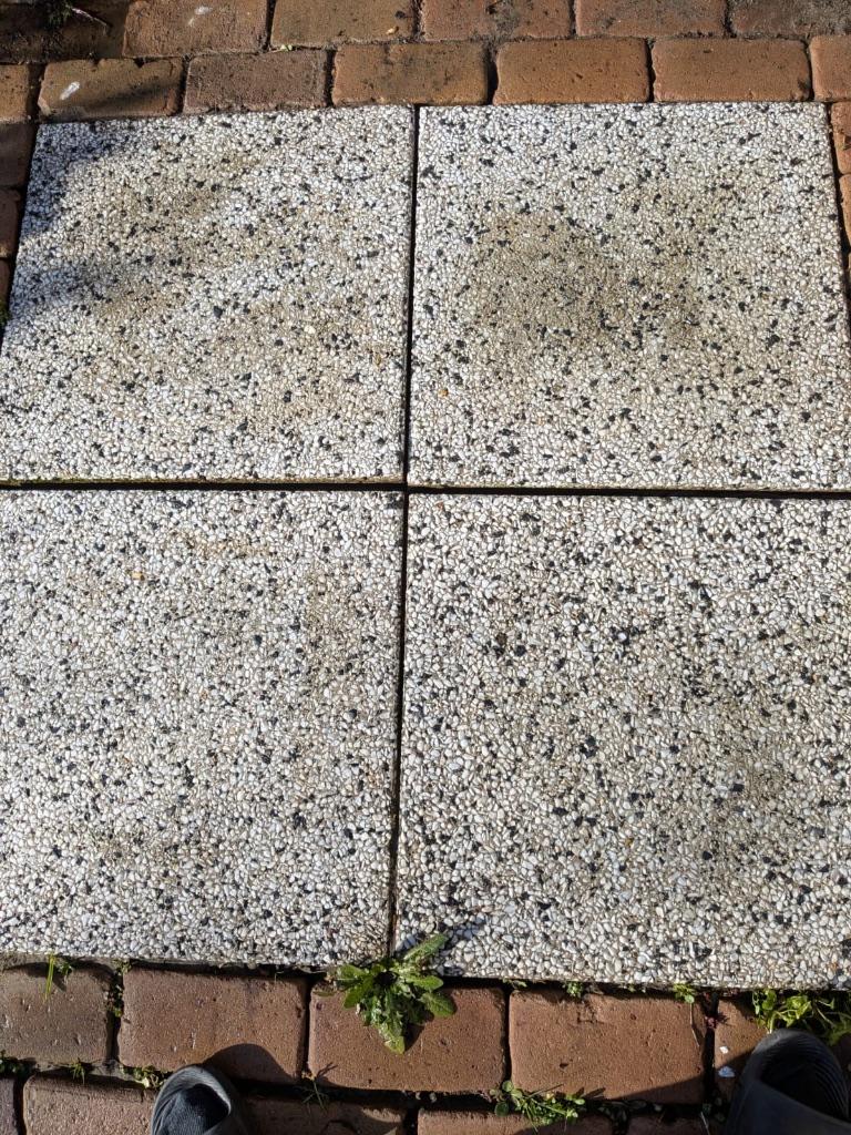 Gratis witte grind tegels, Tuin en Terras, Ophalen, Gebruikt, Grind, Terrastegels